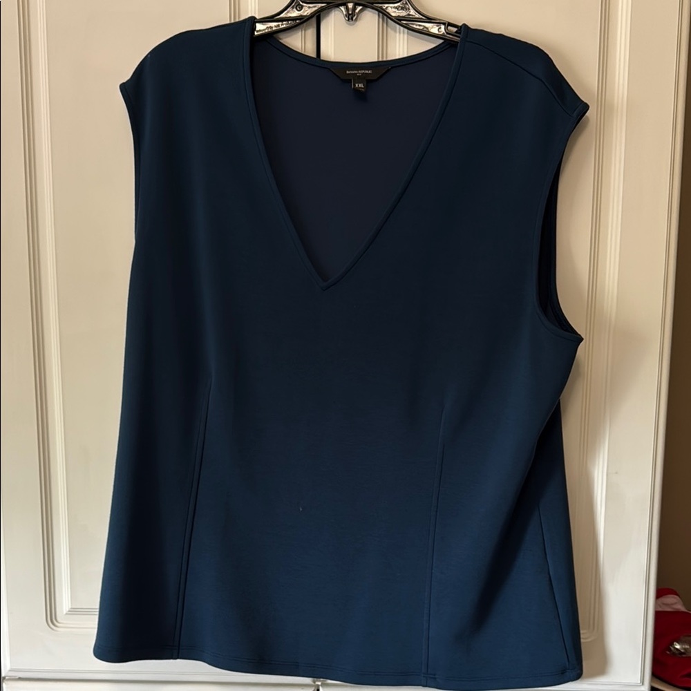 Banana Republic Soft Touch Scuba V-Neck